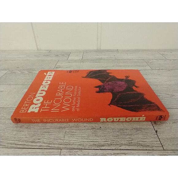 The Incurable Wound by Berton‎ Roueche 1966 Berkley Red Edge Vtg Paperback - Picture 3 of 10
